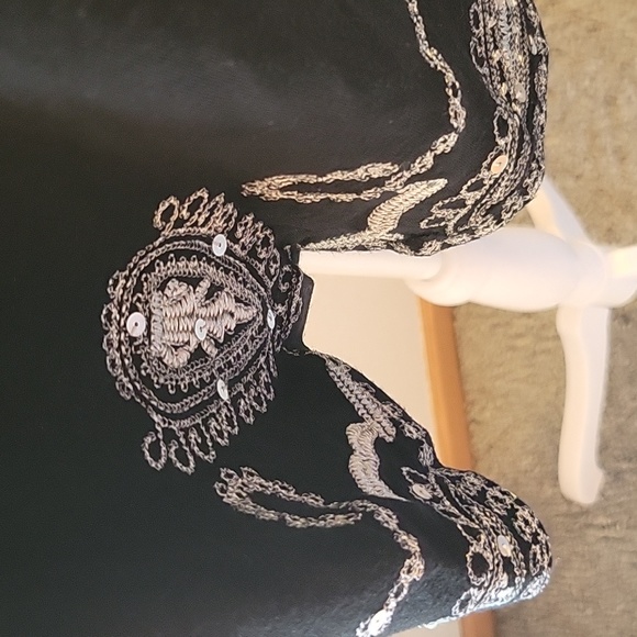 #4 Beautiful Women's Long Tank Top. SZ Large - Picture 5 of 5